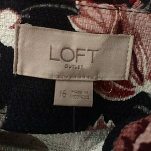 LOFT Skirts - Loft Floral Midi Skirt w/side slits LOFT Skirts - Loft Floral Midi Skirt w/side slits